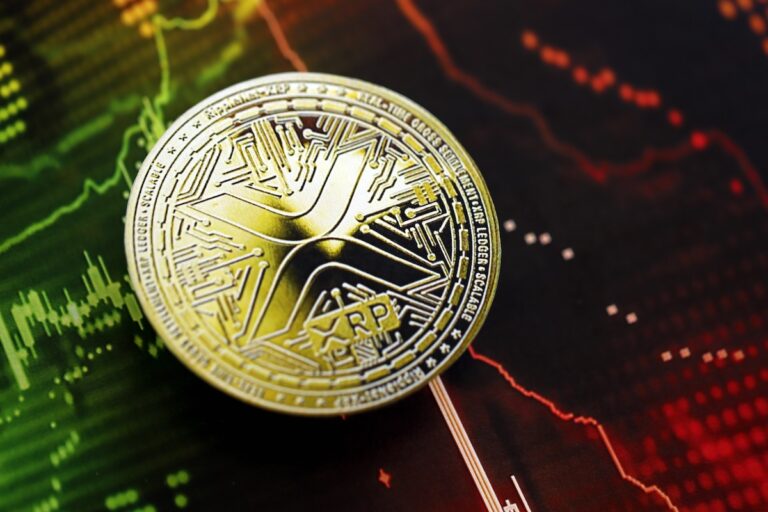 XRP価格の見通しは暗い──トレーダーがショートポジションを取り、取引所への流入が増加