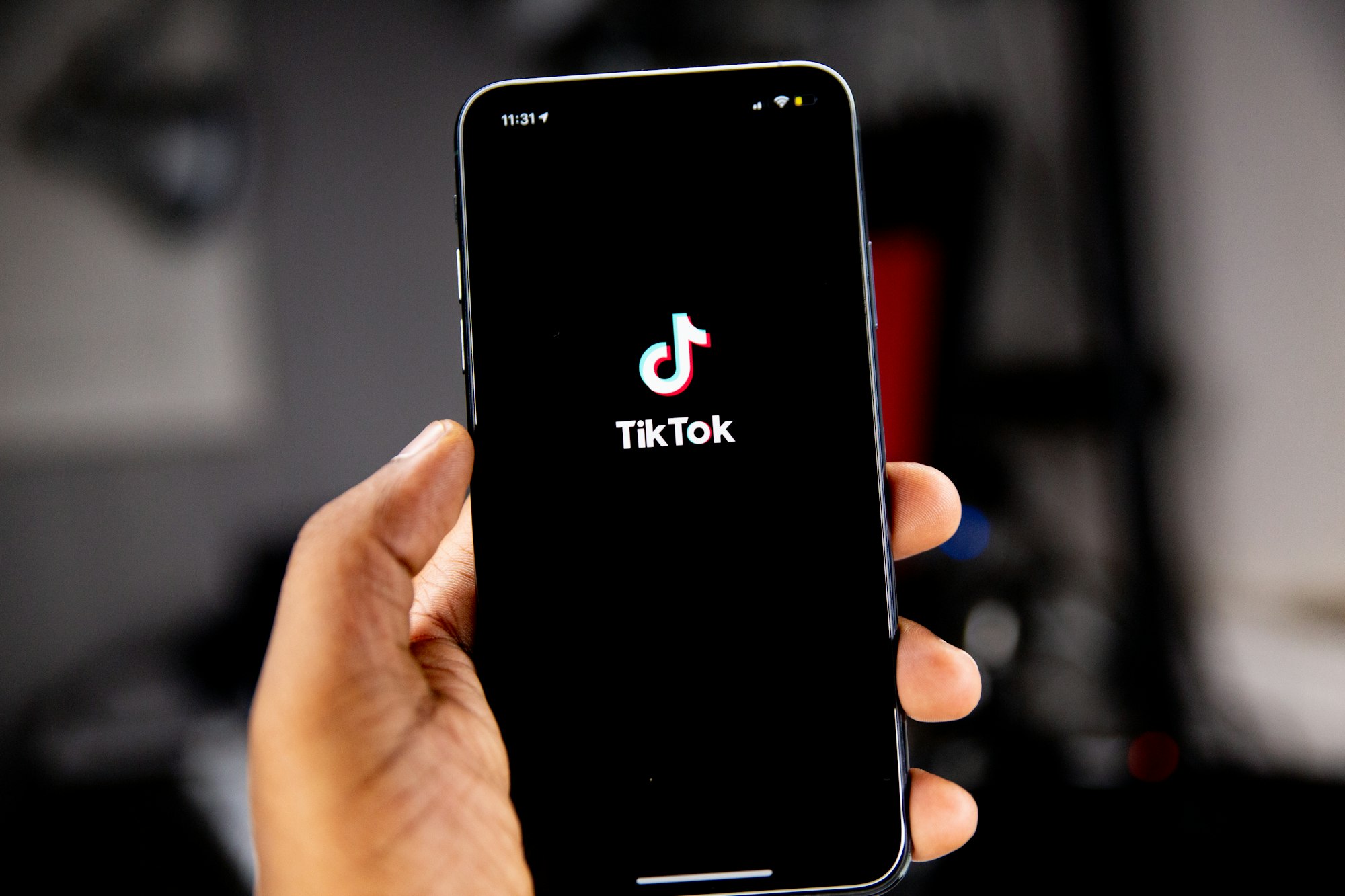 Top Crypto Stories This Week: From Reserve Reservations to Retail Revelations
