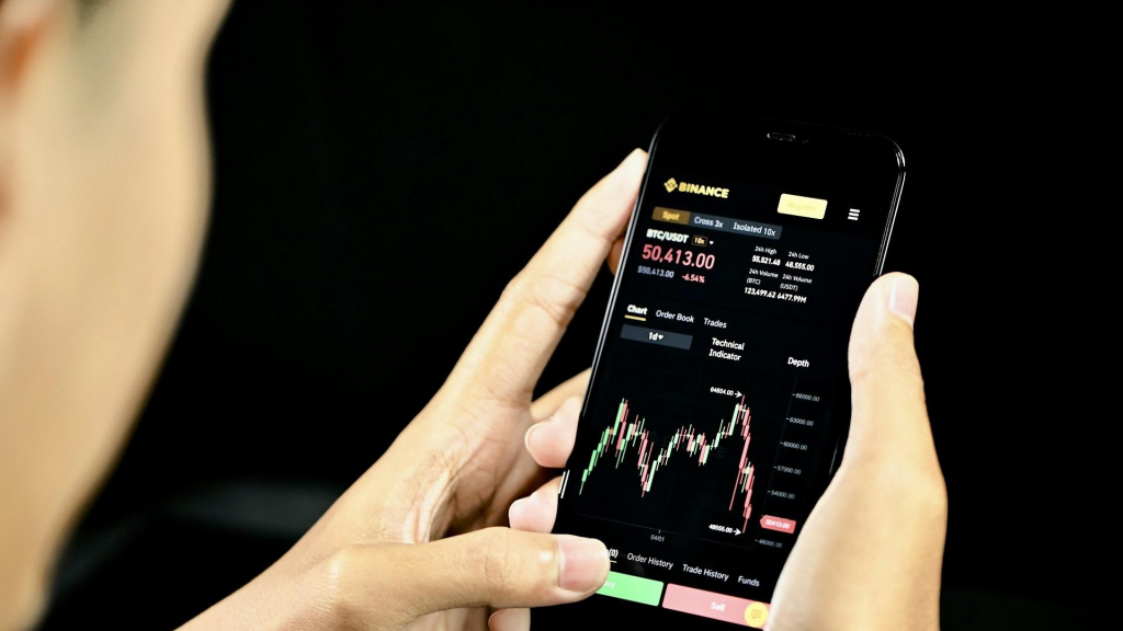 BNB Price Rebounds with V-Shaped Recovery as Binance Ecosystem Grows