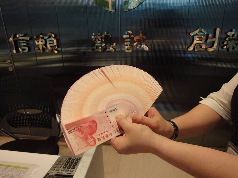 帳單省錢小撇步，專家建議，只要定期追蹤開銷，透過4個簡單方法，則有助於減少荷包失血。（資料照）