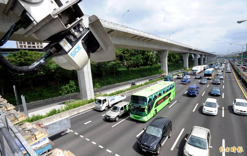 高公局表示，許多民眾的車輛因為買賣、報廢、遺失等原因，導致eTag停止使用，但之後卻沒有辦理退費，目前已累積新台幣4.68億元的餘額沒有領取。（資料照）