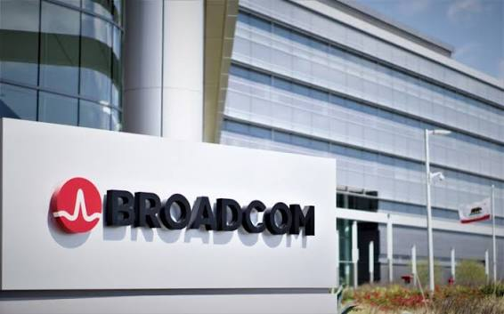 Broadcom วางแผนที่จะระดมทุน 100 พันล้านดอลลาร์ผ่านการกู้ยืมเงินนอกงบดุล ขณะที่ CDS ซึ่งเป็นตัวชี้วัดสำคัญของความเสี่ยงในการผิดนัดชำระหนี้ พุ่งสูงขึ้นเป็นประวัติการณ์