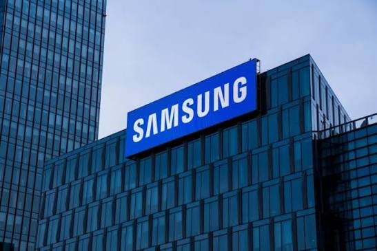 Samsung представила трехэтапную дорожную карту развития HBM: переход к истинной 3D ZHBM, прямая установка DRAM на вычислительный чип.