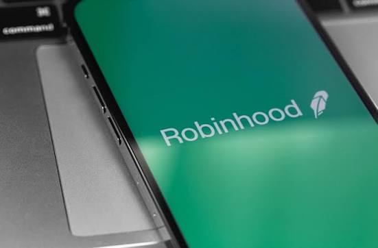 Las comisiones de Robinhood Chain alcanzan los 4,5 millones de dólares mientras Ethereum recibe 398