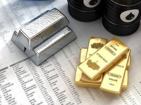Ouro cai 27% e prata desaba para metade: estará a formar-se uma crise maior nos metais preciosos?